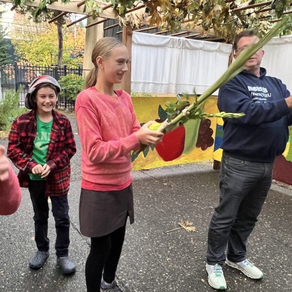 Sukkot_Potluck_2025